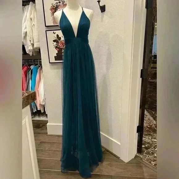 Luxxel Sandy Tulle Emerald Green Low-V-Neck Long Dress with Double Slits SZ SM - Picture 4 of 14
